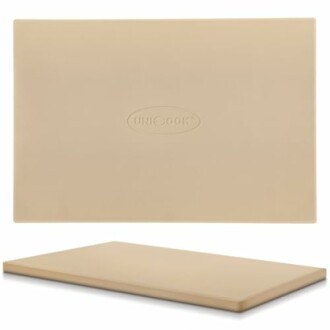 Rectangular pizza baking stone with brand logo.